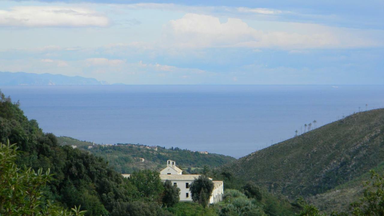 Varazze Sea-Mountain Exteriör bild